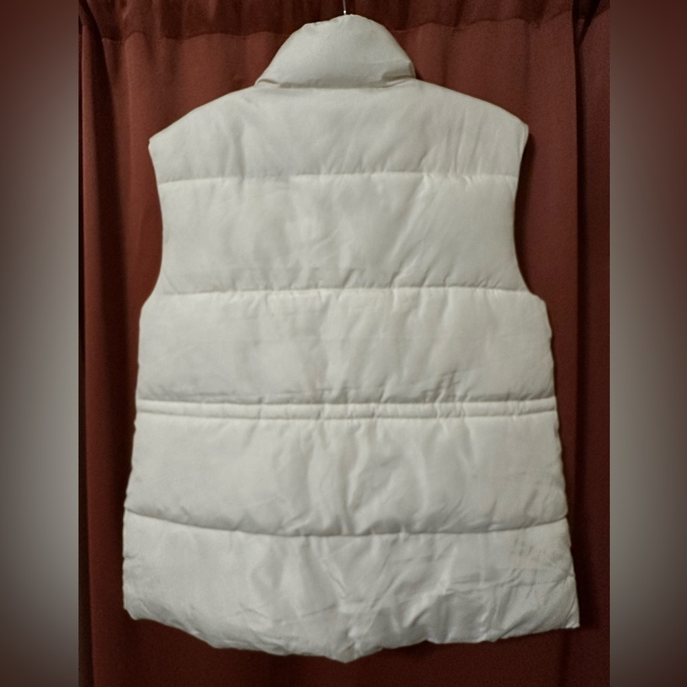 Mila & Tiff Off White Puffer Vest Womens Size L - Picture 6 of 9
